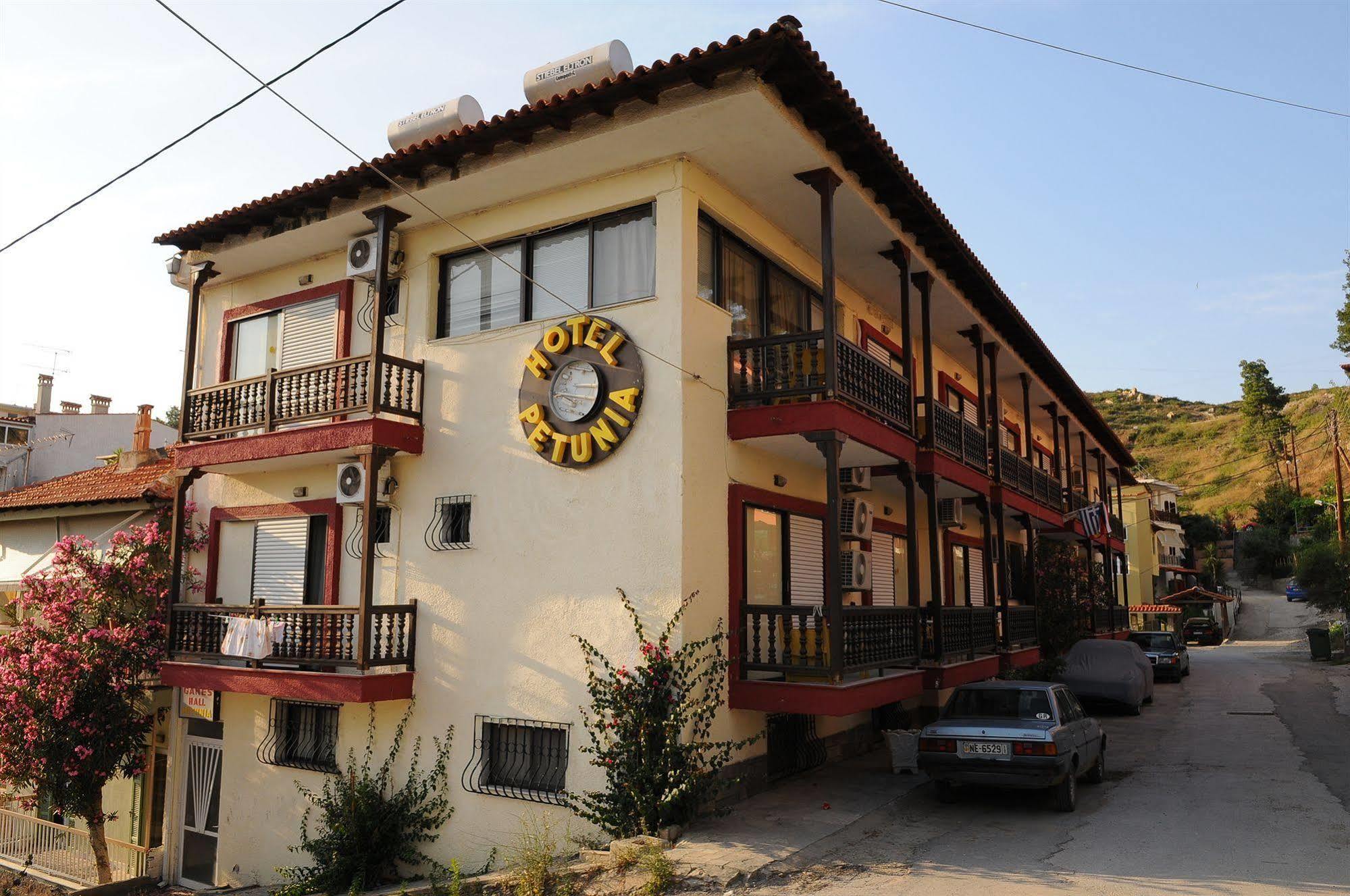 Hotel Petunia Neos Marmaras Exterior photo
